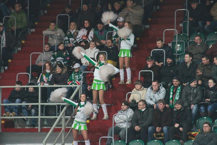 cheerleaders_1